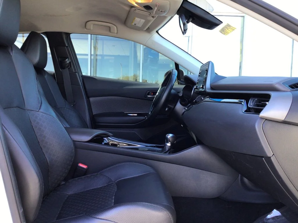 Used 2020 White Toyota LIMITED image 6