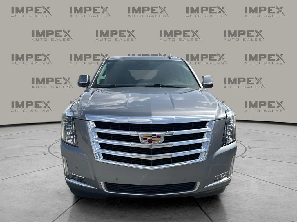Used 2020 Gray Cadillac Luxury image 8