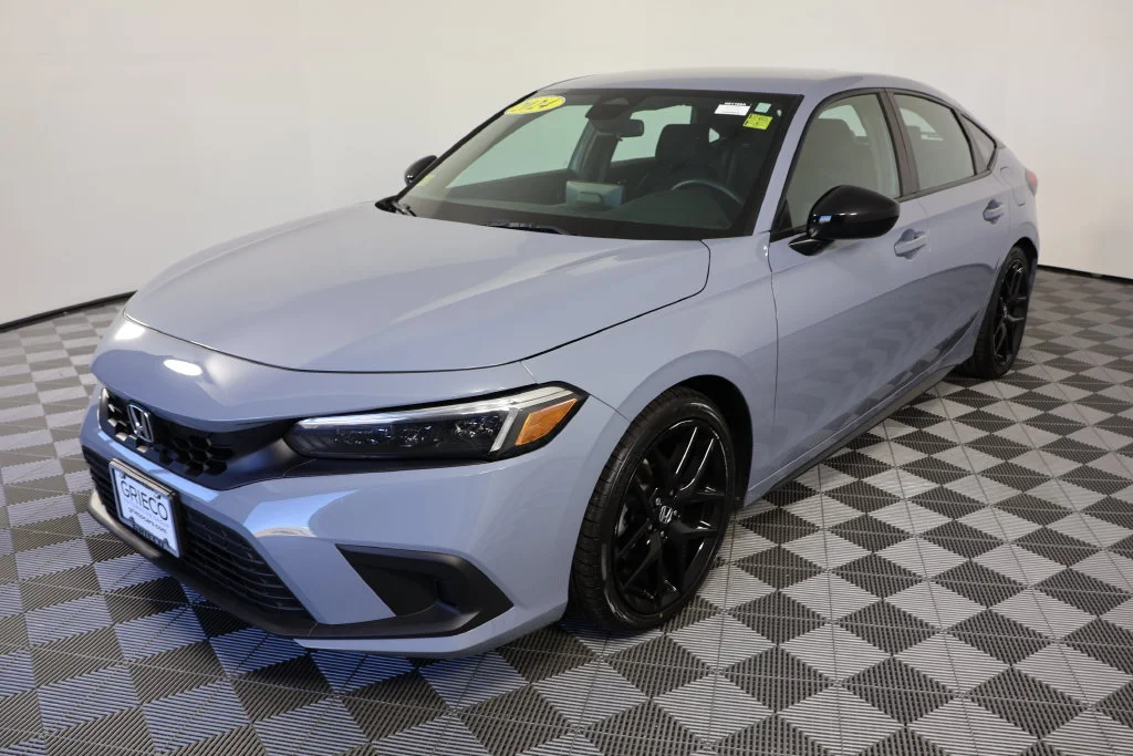 Used 2024 Sonic Gray Pearl Honda Sport image 4