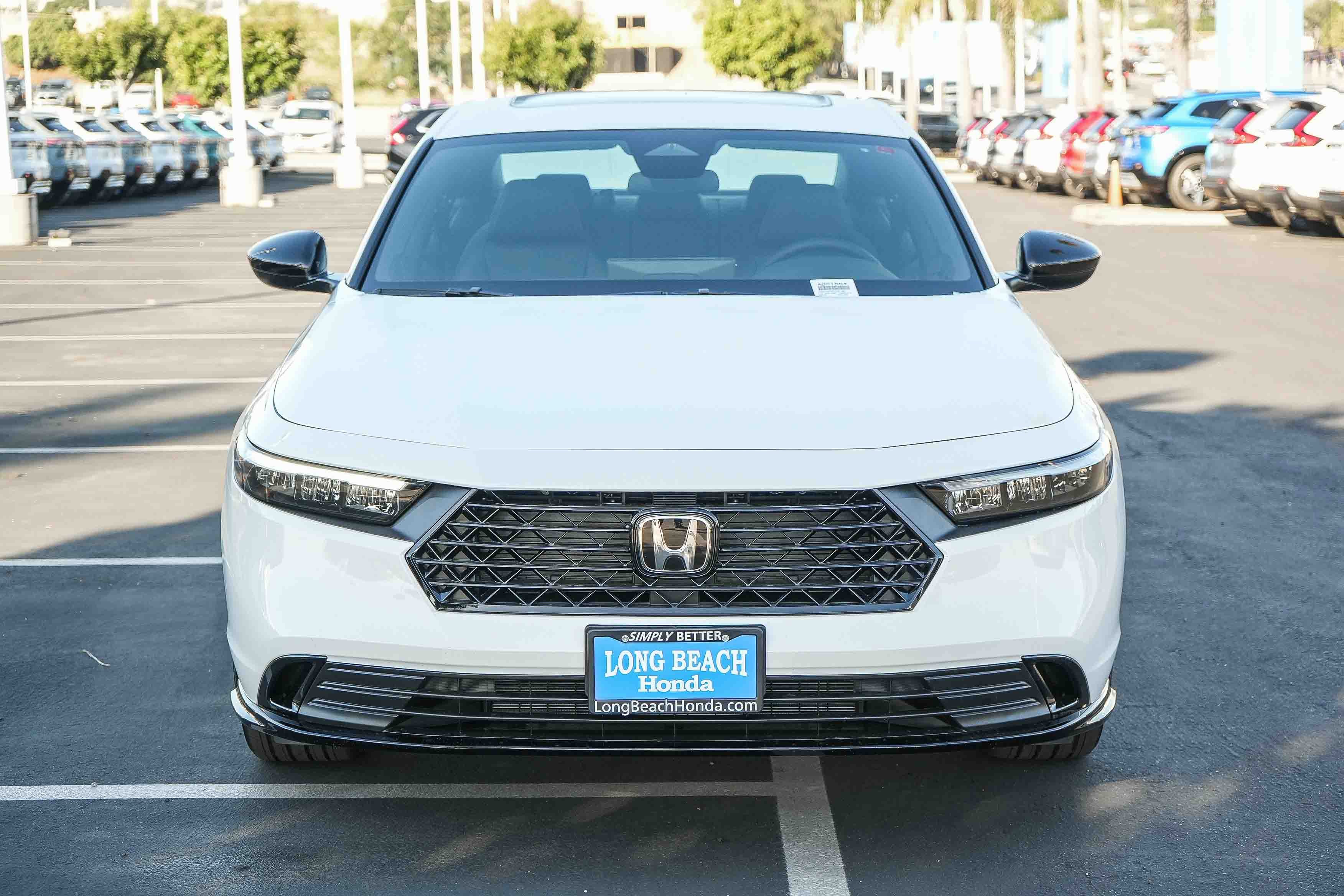 New 2026 Platinum White Pearl Honda Sport-L image 2