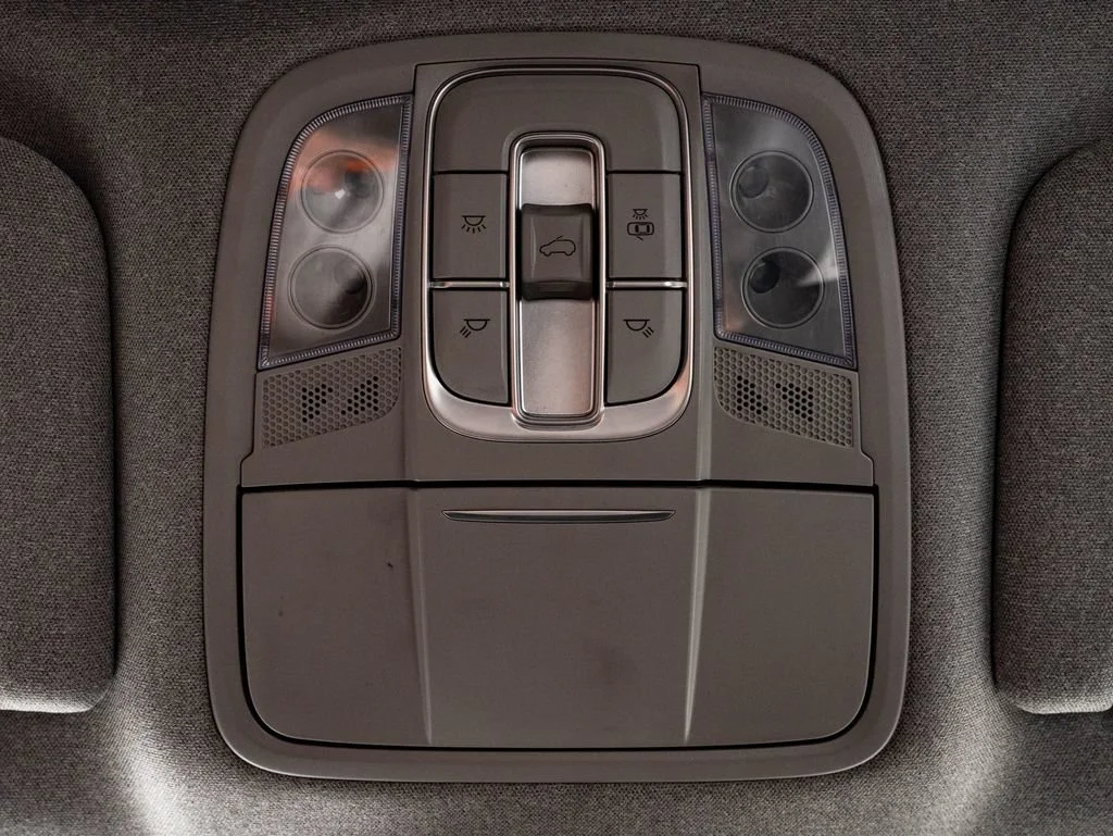 Used 2020 Shimmering Silver Pearl Hyundai SEL image 41