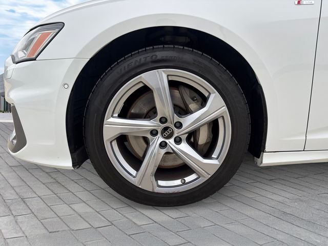 Used 2024  Audi 55 Premium Plus image 9