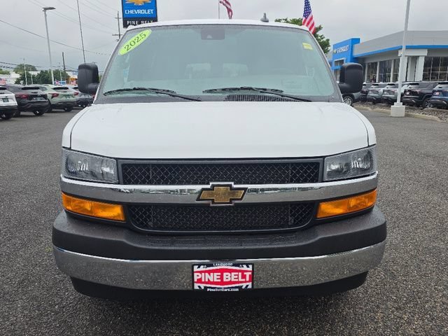 Used 2025 Summit White Chevrolet 1LT image 10