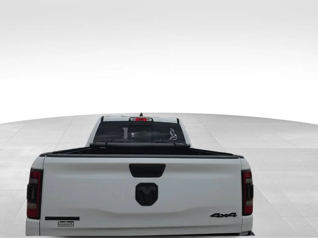 Used 2023 White Ram Big Horn/Lone Star image 13