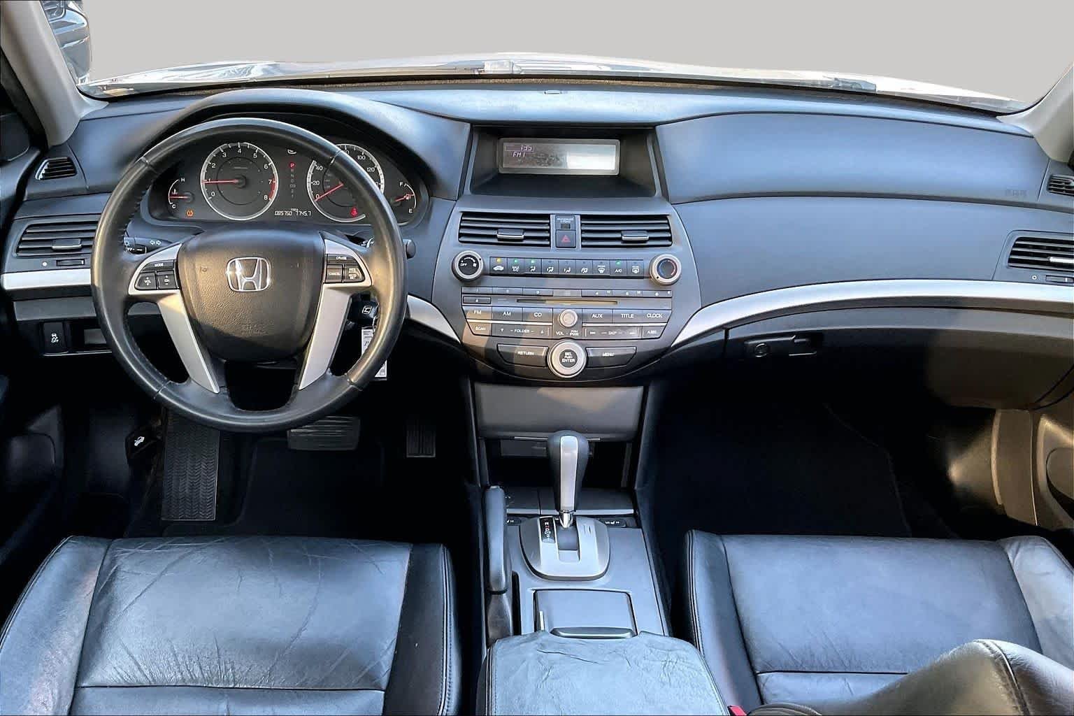 Used 2012 Polished Metal Metallic Honda SE image 14