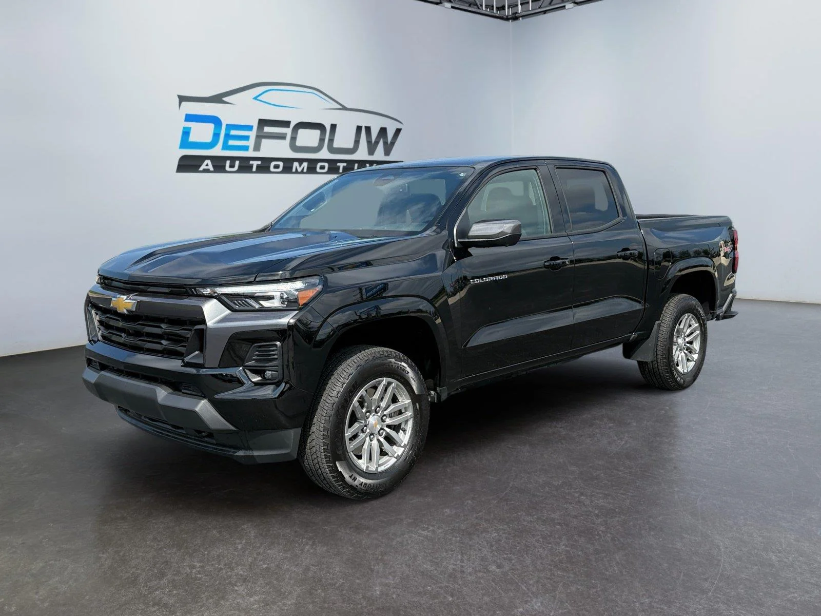 Used 2026 Black Chevrolet 4WD LT image 7