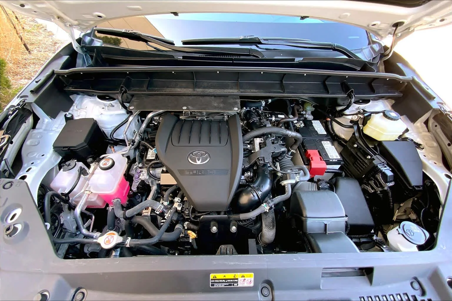 Used 2023 Wind Chill Pearl Toyota XLE image 30