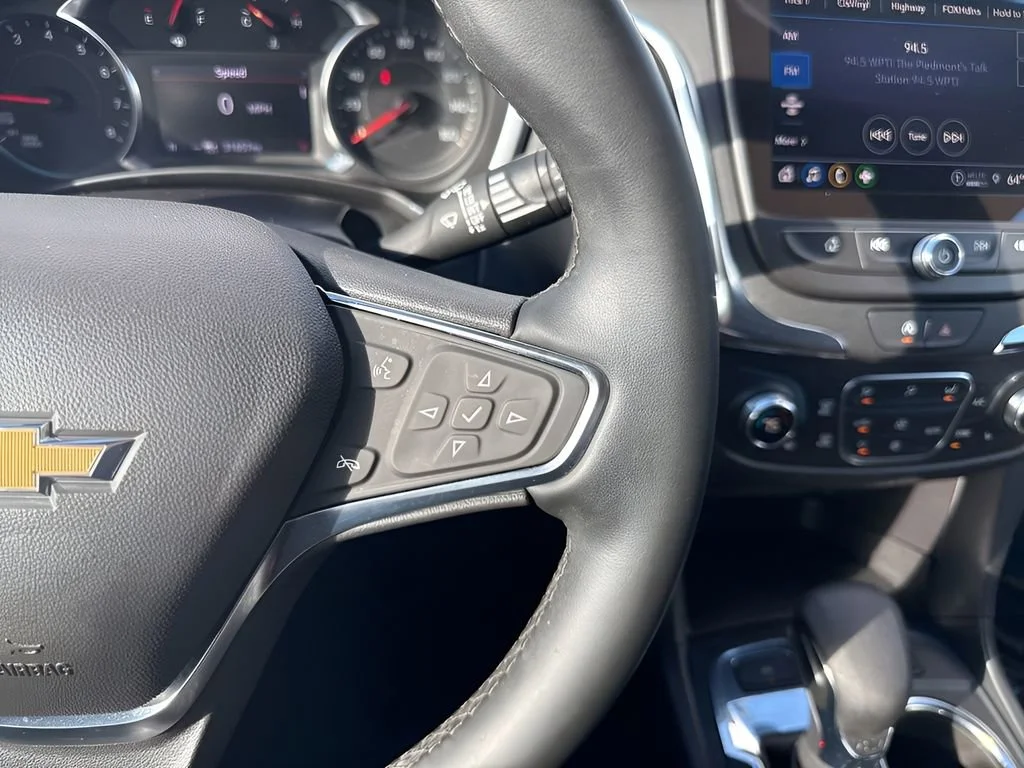 Used 2024 Summit White Chevrolet LT image 17