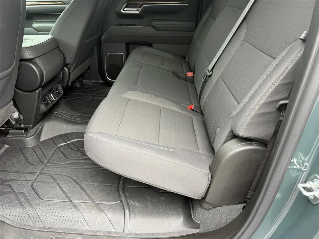 Used 2026  CHEVROLET RST image 12