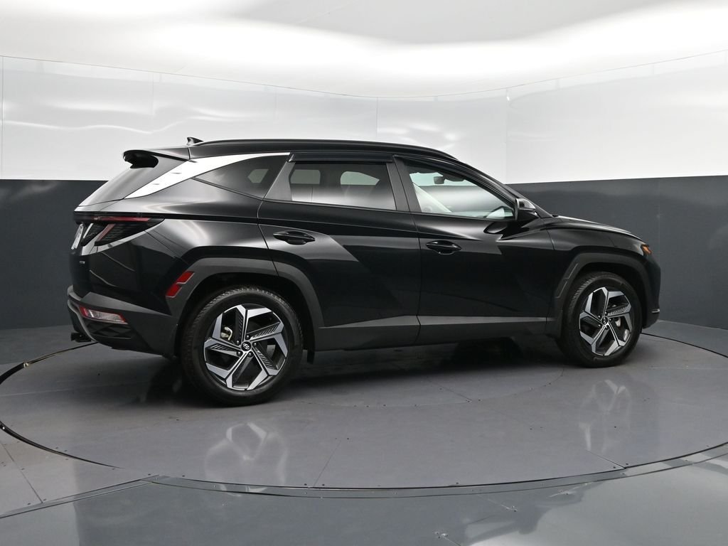 Used 2024 Black Hyundai SEL image 8