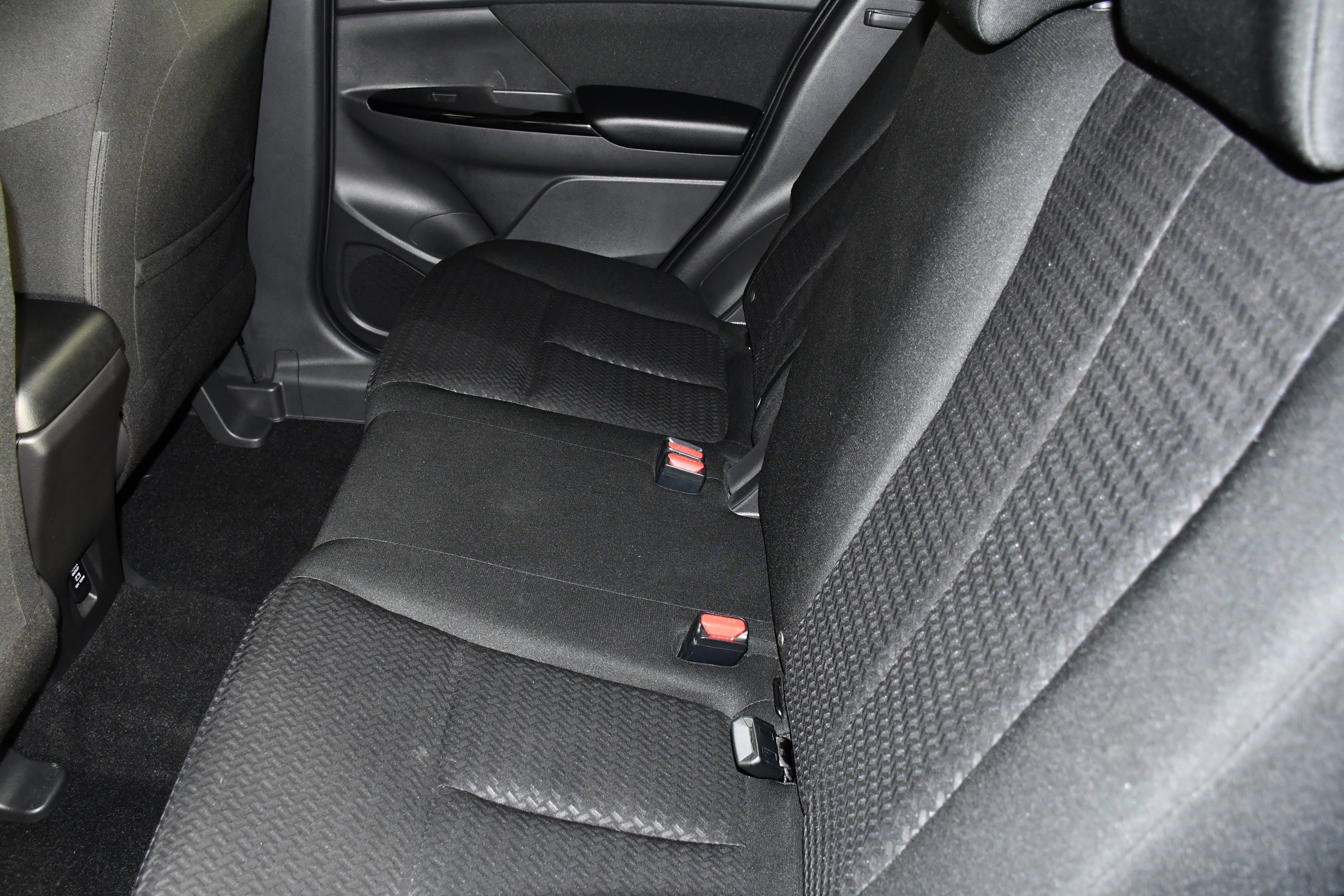 Certified Used 2025 Labrador Black Pearl Mitsubishi LE image 46