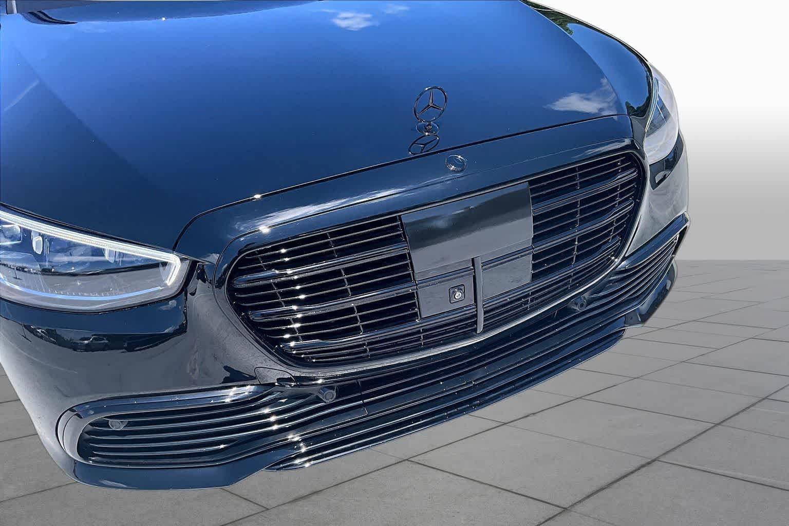 Used 2023 Obsidian Black Mercedes-Benz S 500 image 29