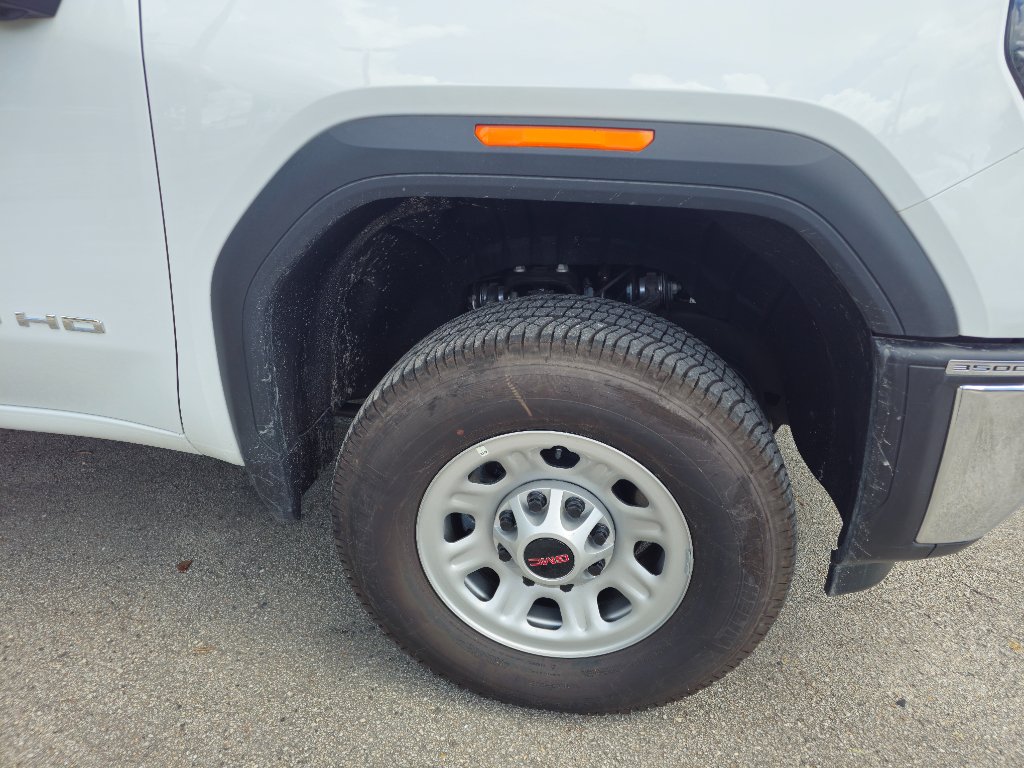 2026 GMC Sierra 3500HD Pro - Photo 13