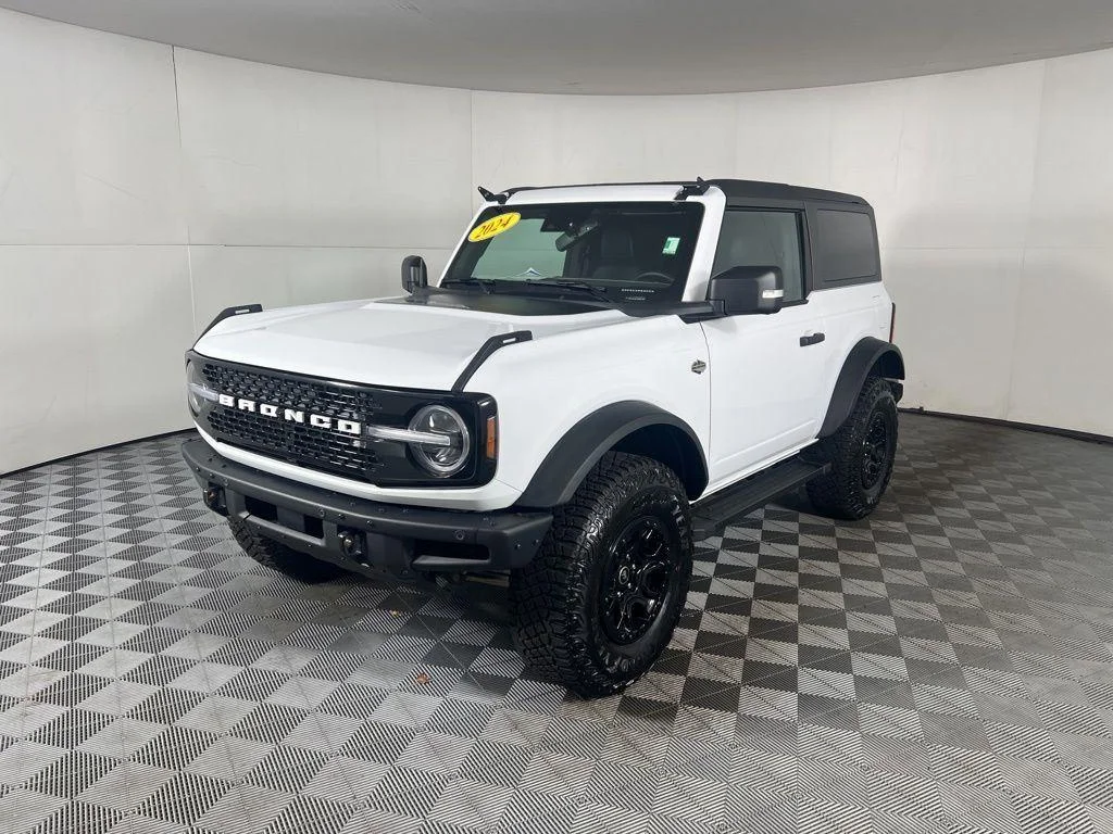 Used 2024 Oxford White Ford Wildtrak image 5