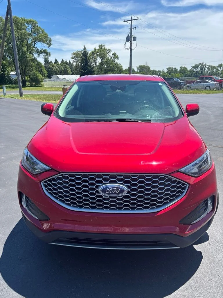 Used 2023 Rapid Red Metallic Tinted Clearcoat Ford SEL image 1