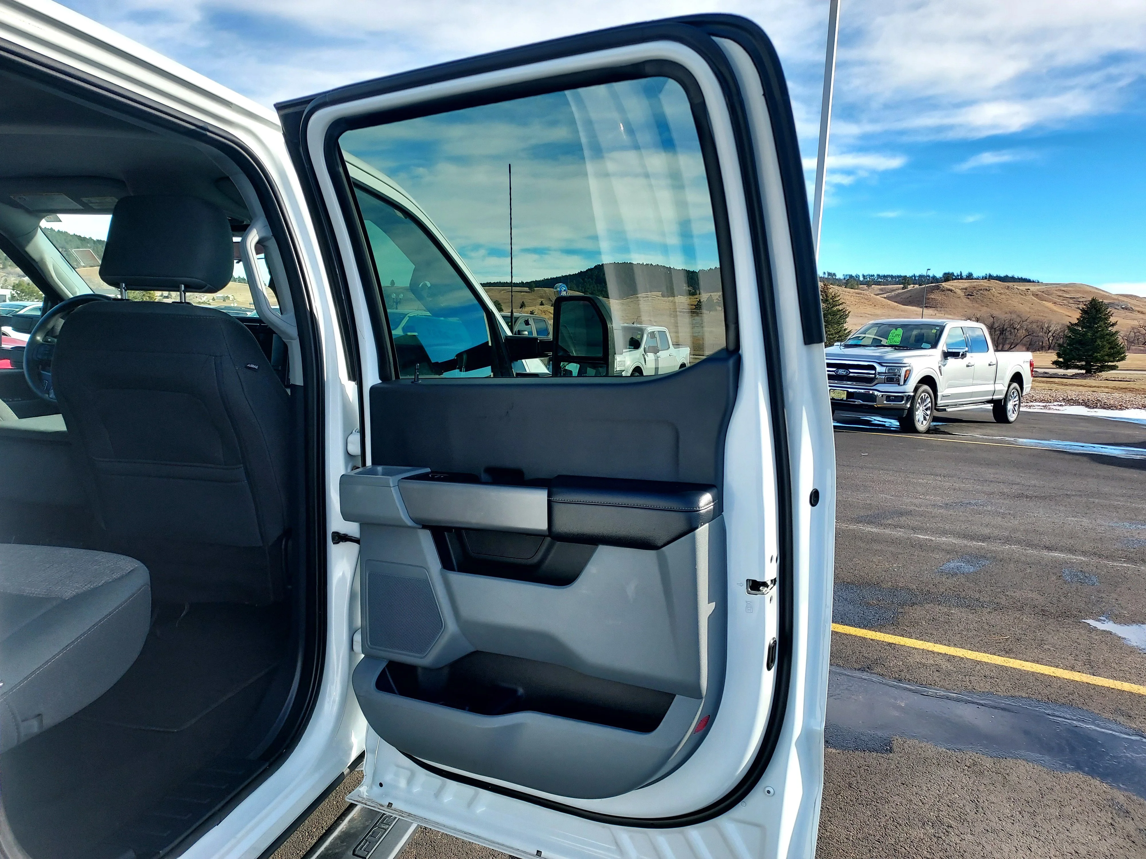 Used 2024 White Ford XLT image 19