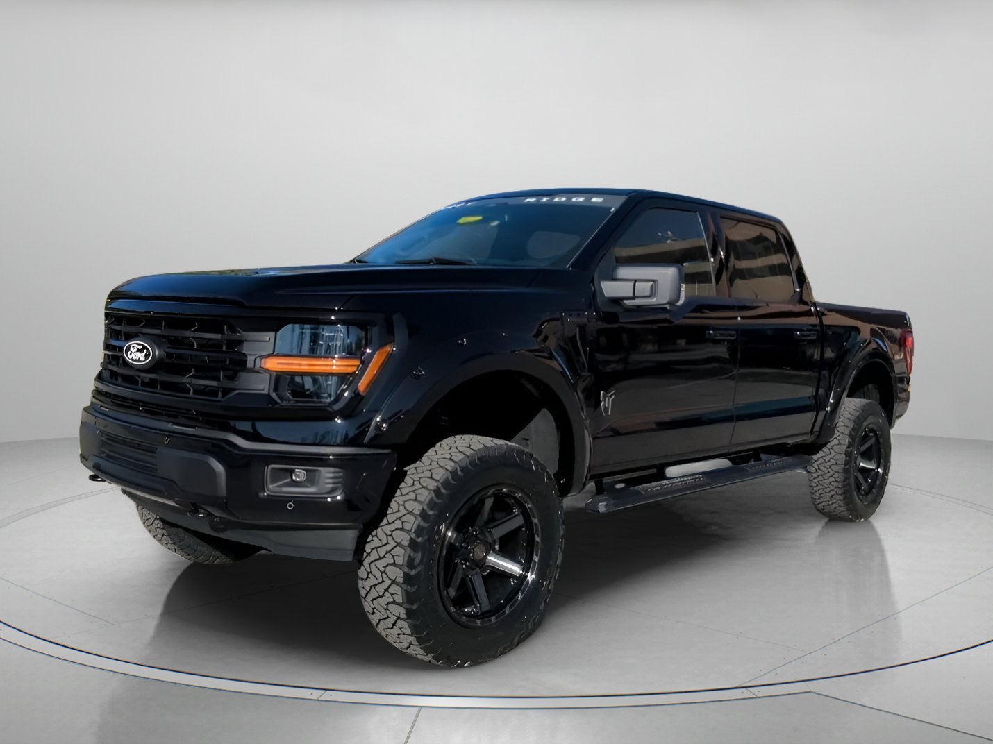 New 2026 Agate Black Metallic Ford XLT image 6