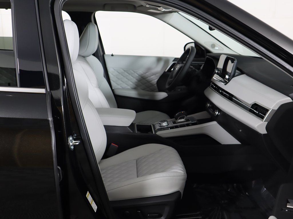 2025 Mitsubishi Outlander Plug-in Hybrid Platinum Edition - Photo 32