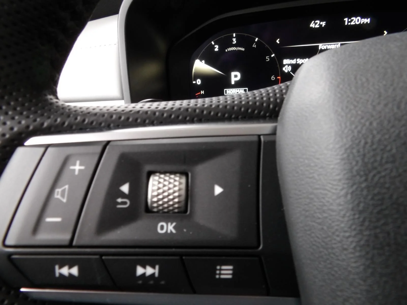 2026 Mitsubishi Outlander SE - Photo 32