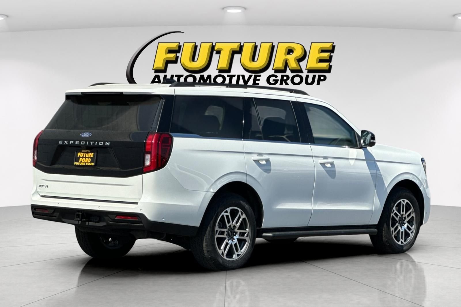 Used 2025 White Ford Active image 3