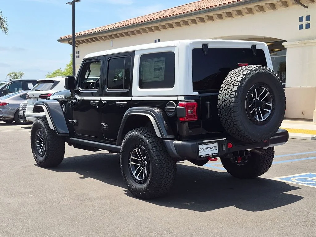 New 2026 Black Clear-Coat Exterior Paint Jeep Rubicon X image 7