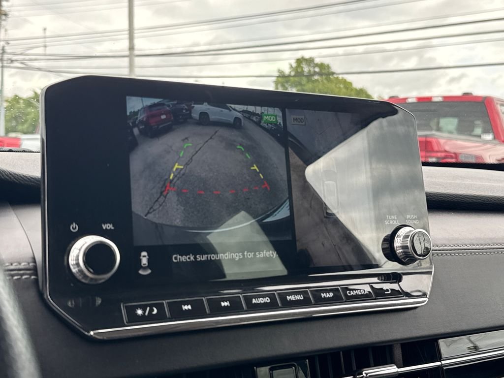 Used 2022 Gray Mitsubishi SE image 20