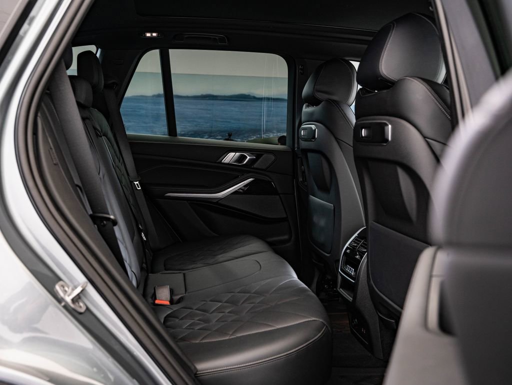 Used 2024 Skyscraper Gray Metallic BMW xDrive50e image 46