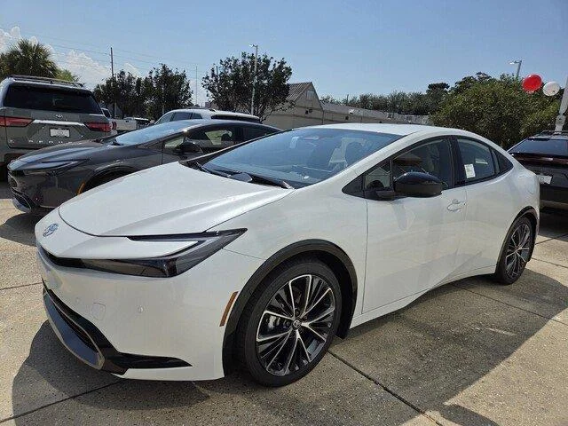 2027 Toyota Prius XLE