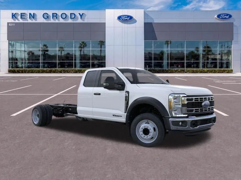 2026 Ford F-450 XL SuperCab 192-In DRW's photo