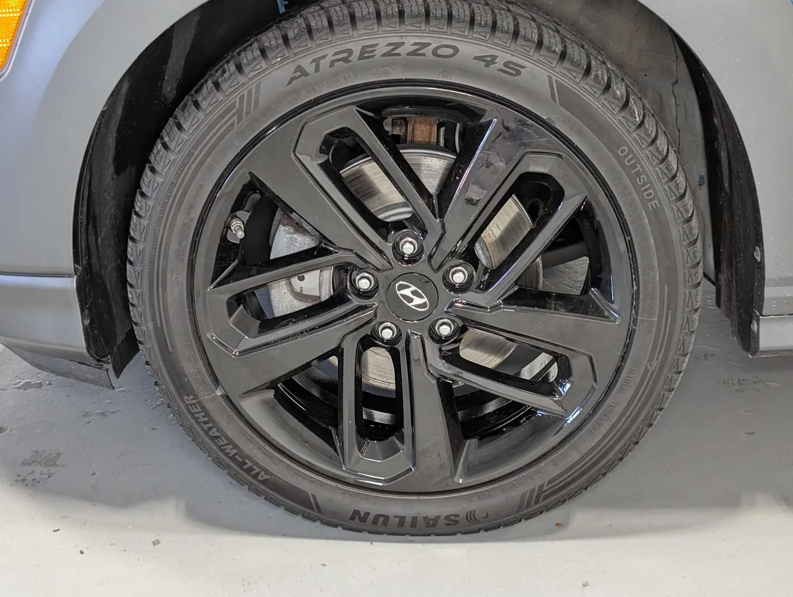 Used 2020 Surf Blue Hyundai Ultimate image 3