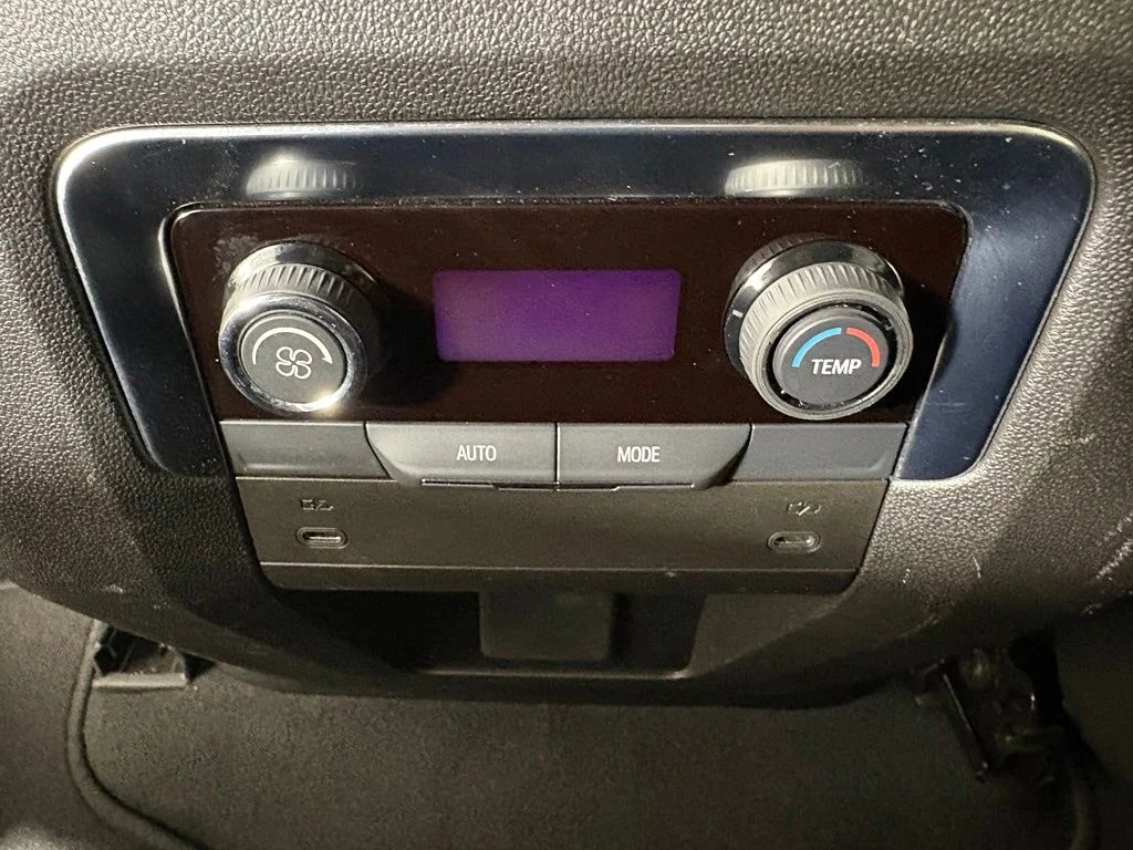 Used 2025 Black Chevrolet Z71 image 39