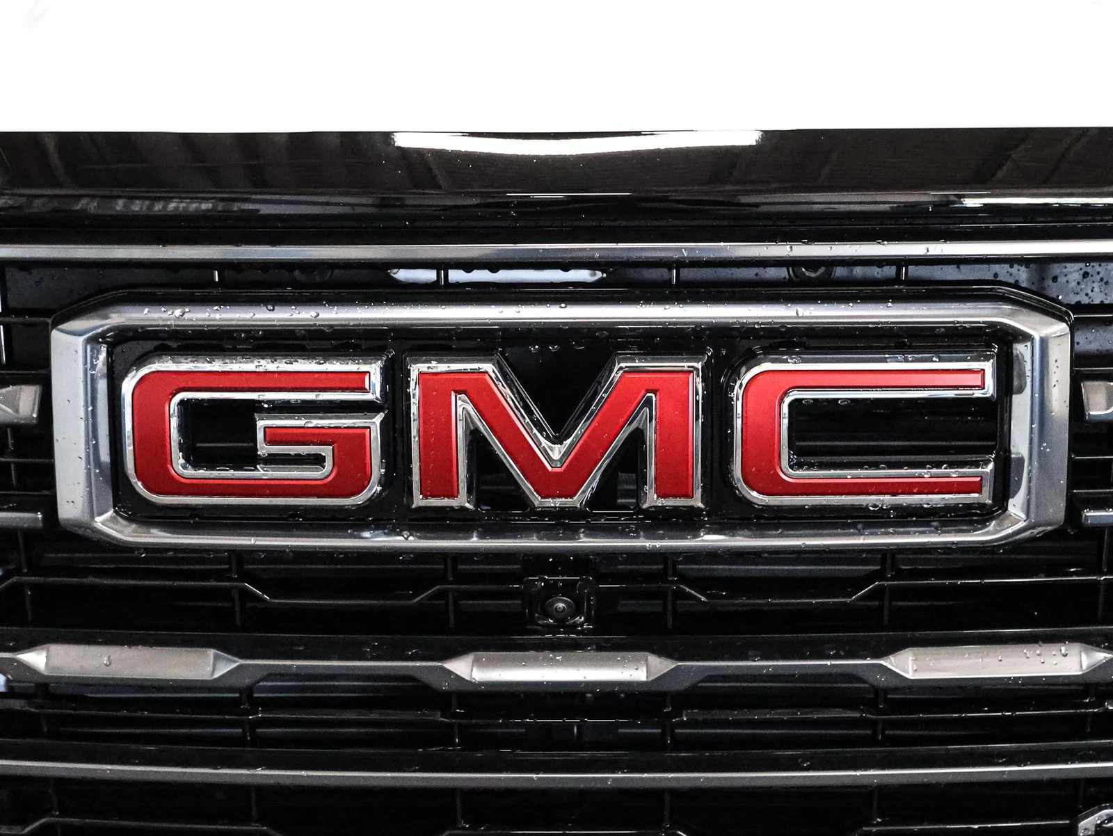 New 2026 White GMC AT4 image 13