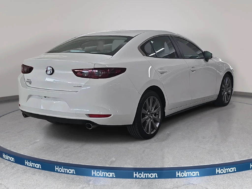 Used 2020 Snowflake White Pearl Mica Mazda Select image 7