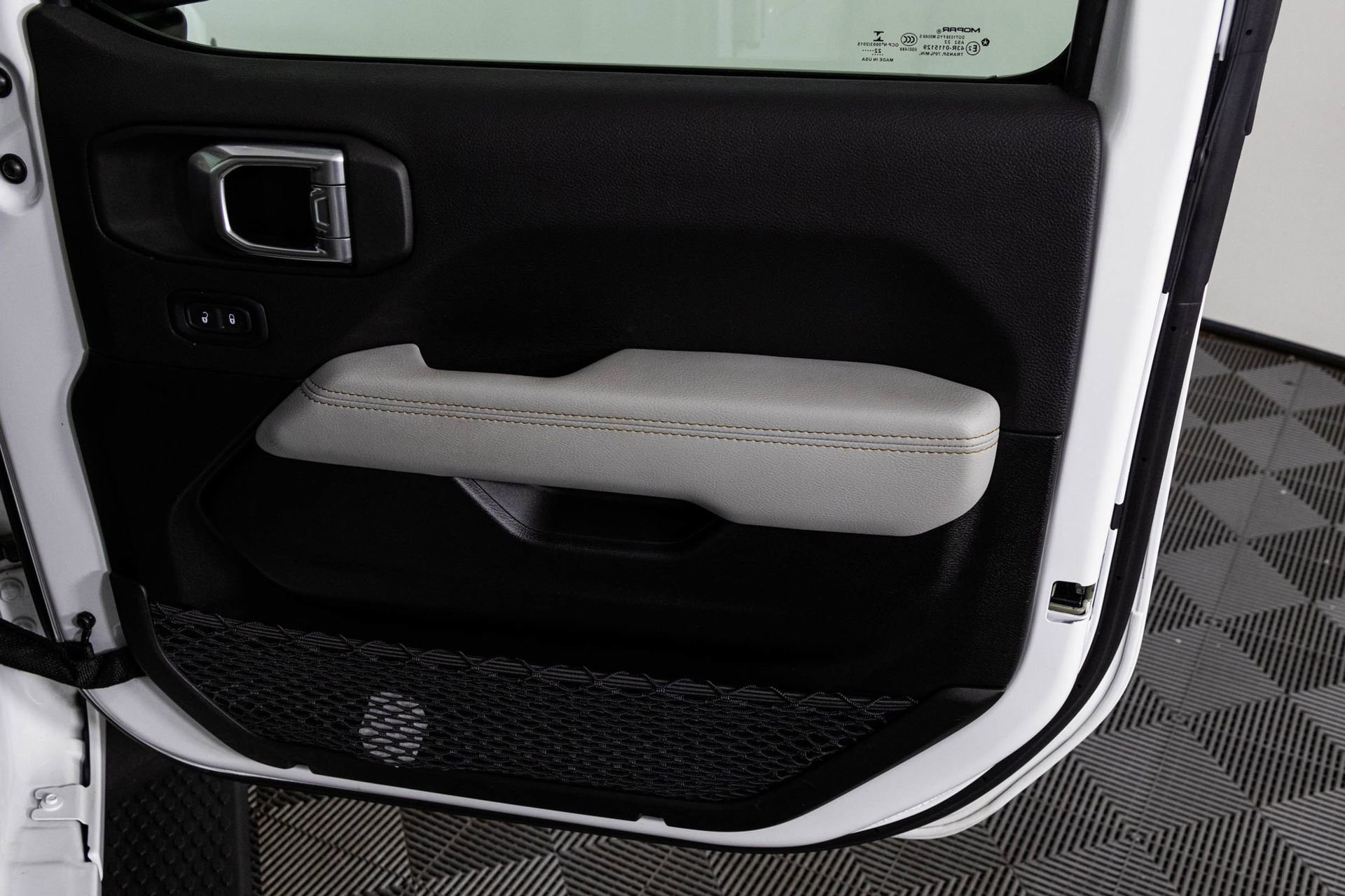 2022 JEEP WRANGLER - Image 43