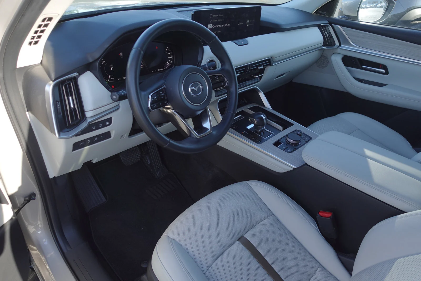 Certified Used 2024 Platinum Quartz Mazda Premium Plus image 11
