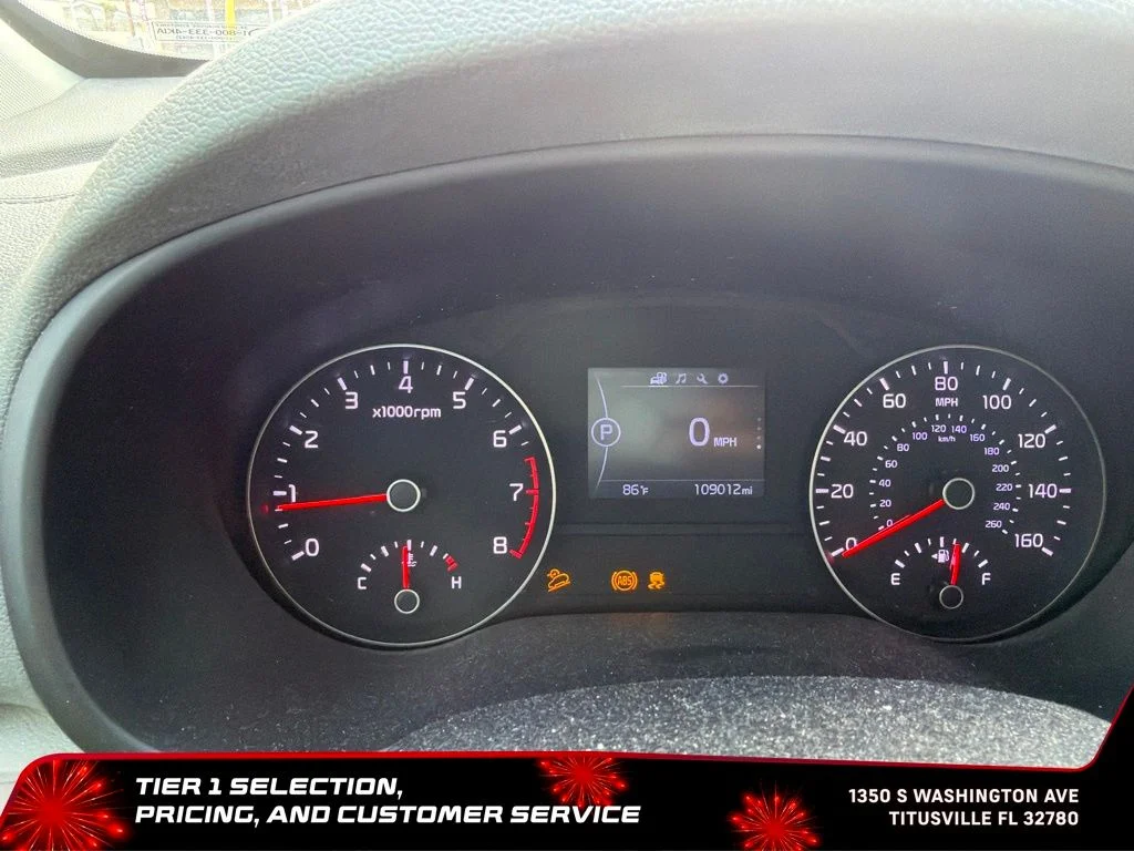 Used 2017 White Kia LX image 5