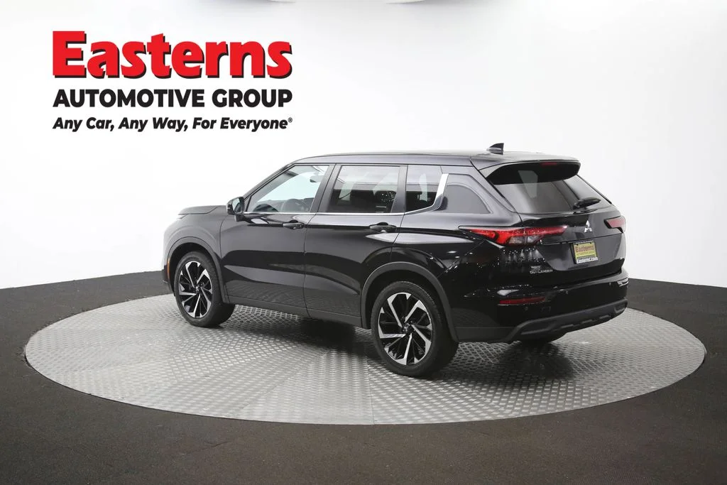 Used 2024 Black Mitsubishi SE image 63