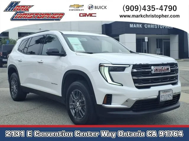 Used 2025 Summit White GMC Elevation image 1
