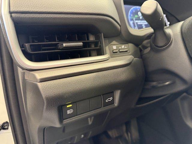 Certified Used 2026 WIND CHILL PEARL Toyota  image 46
