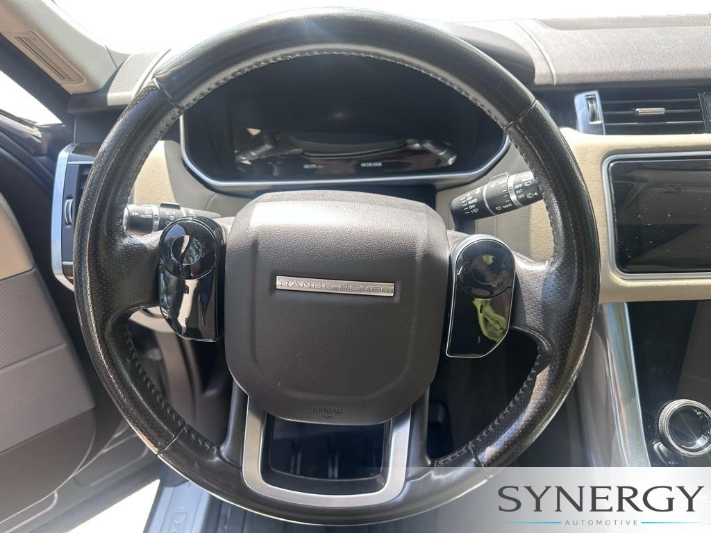 Used 2018 Byron Blue Metallic Land Rover HSE image 9