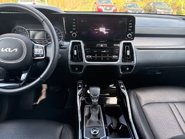 Used 2022 Gray Kia SX image 17