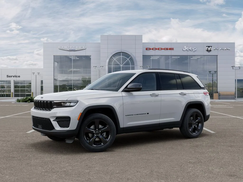 New 2025 Bright White Clear-Coat Exterior Paint Jeep Laredo image 2
