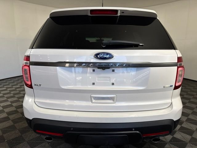 Used 2015 White Ford XLT image 24