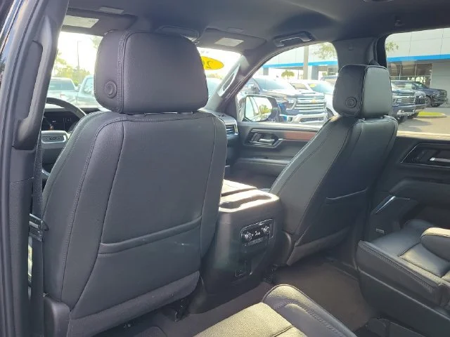 2025 GMC Yukon XL Denali - Photo 17