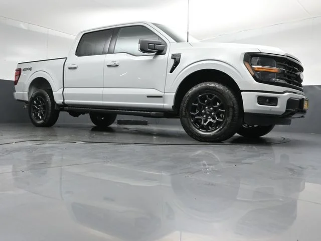 Certified Used 2024 Avalanche Ford XLT image 37