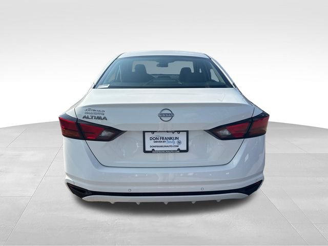 Used 2024 White Nissan 2.5 S image 5