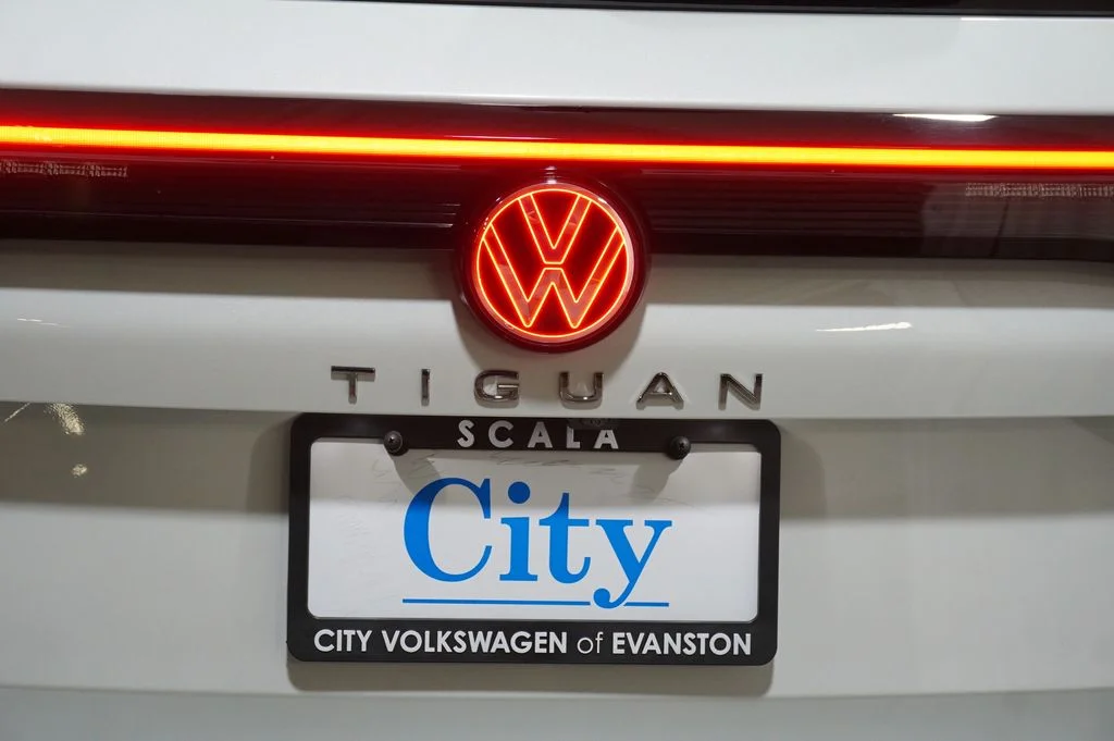 New 2026 White Volkswagen 2.0T SEL R-Line Turbo image 37
