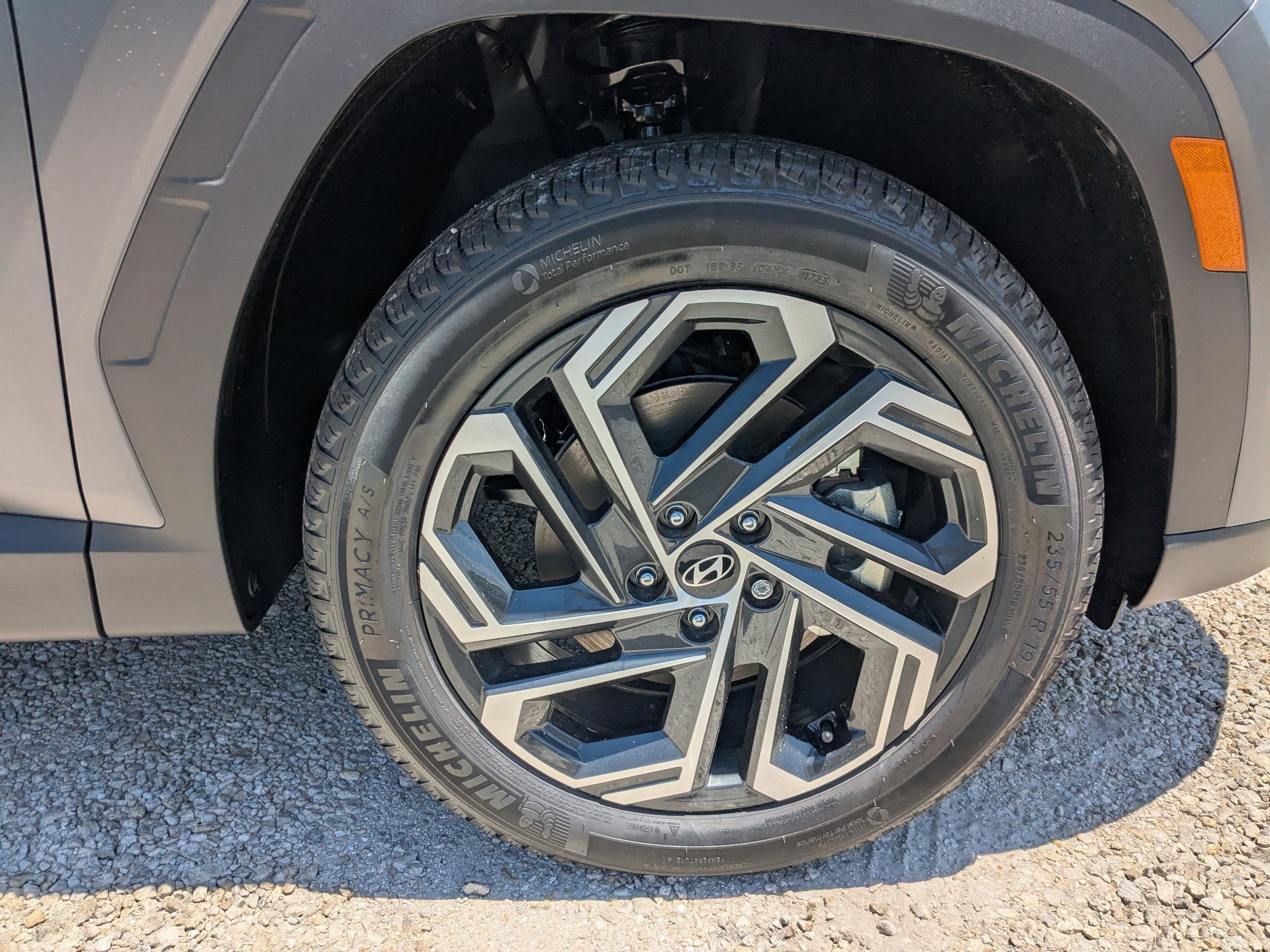 2025 Hyundai Tucson Limited - Photo 9