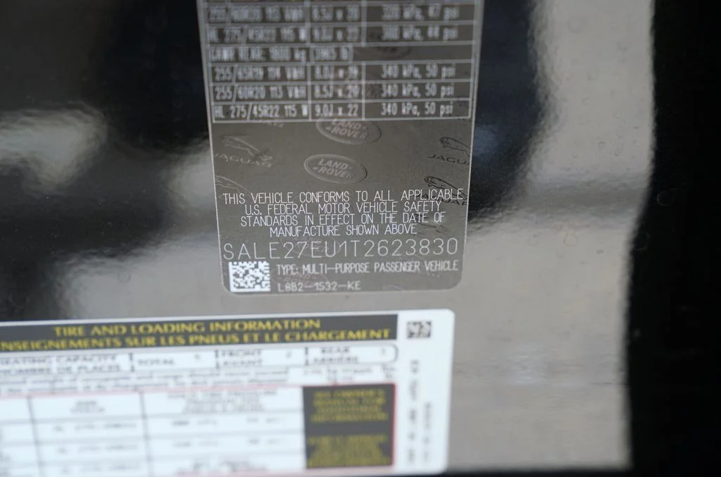Used 2026 Black Land Rover X-Dynamic SE image 35