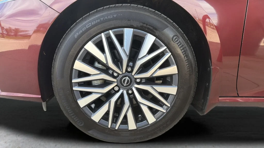 Certified Used 2023 Garnet Pearl Nissan 2.5 SV image 25